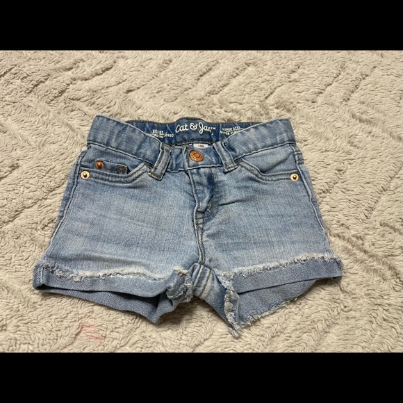 Cat & Jack 12 month cut off shorts - Picture 2 of 3